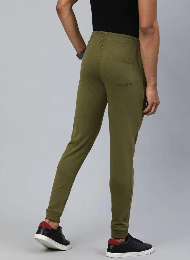The Indian Garage Co Men Slim Fit Solid Mid-Rise Stretchable Knitted Jogger Trousers