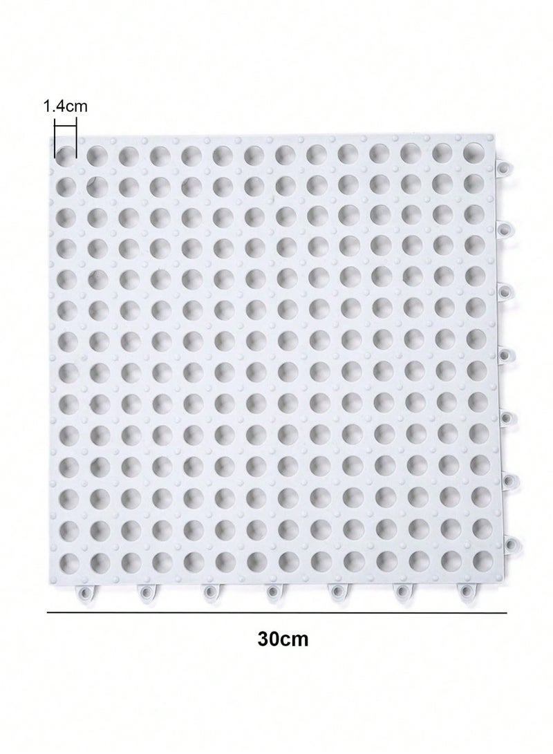 جيجيرو 24 قطعة من بلاط الأرضيات المطاطي المتشابك لتصريف المياه، سجادة حمام مانعة للانزلاق، سجادة أرضية حمام ناعمة من مادة TPE مع فتحة تصريف، سجادة أرضية حمام للحمام والمطبخ وحمام السباحة، كل قطعة 30 × 30 سم، لون أبيض - Image 4
