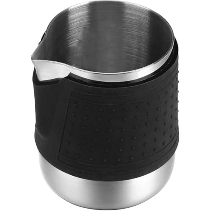 أكس سبرينج إبريق رغوة الحليب 350 مل من الفولاذ المقاوم للصدأ مع مقبض مقاوم للحرارة، إبريق تبخير الحليب الاحترافي لفن اللاتيه وصنع الكابتشينو، فضي - Image 2