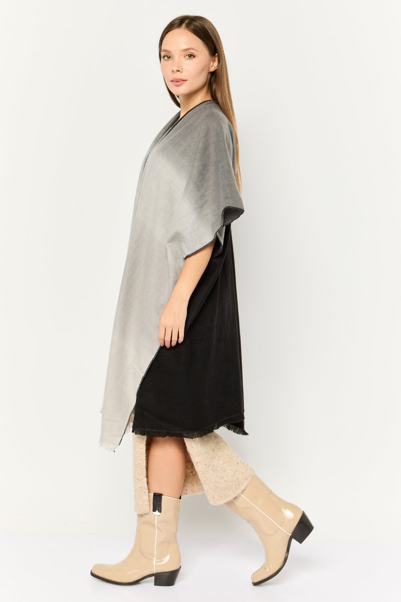 MAXSTUDIO Women Textured Poncho 190 x 90 cm, Grey - Image 3
