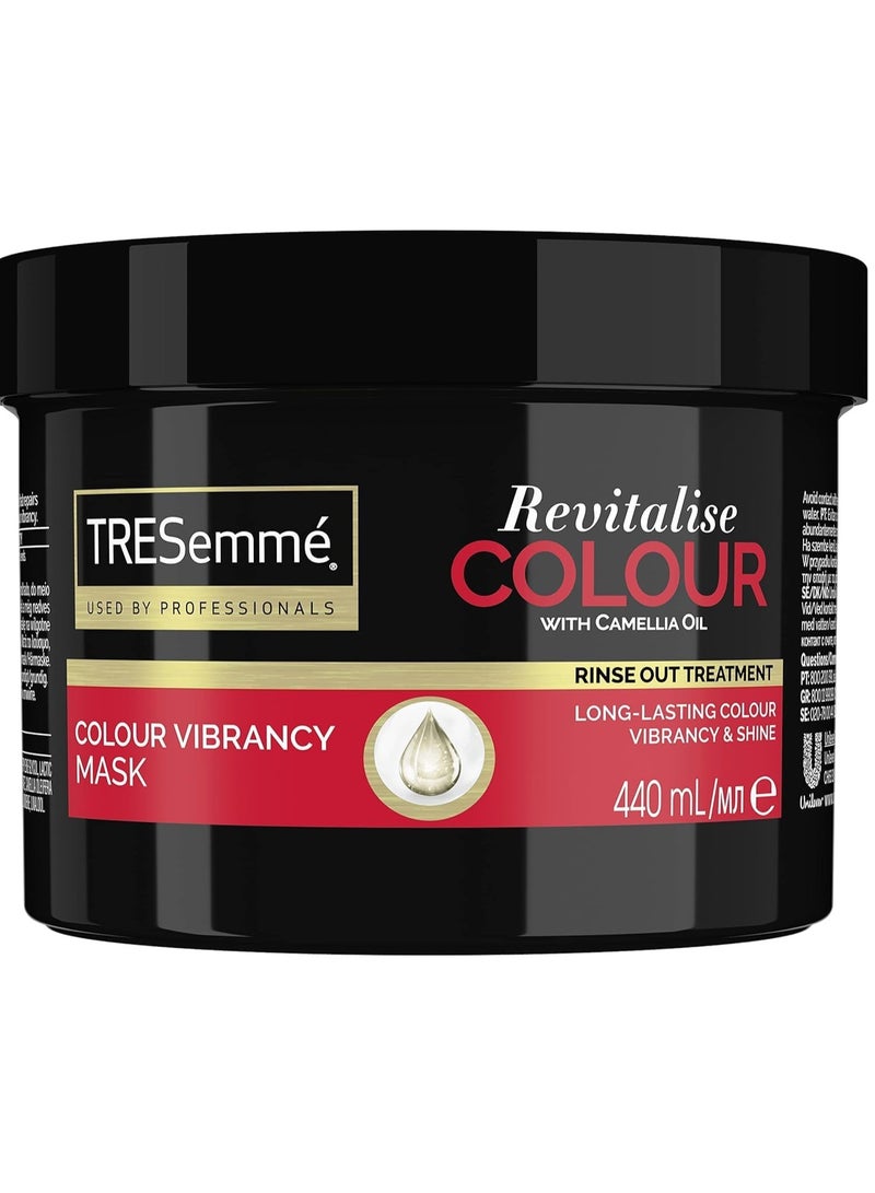 TRESemmé Revitalise Colour , Colour Vibrancy Hair Mask with camellia oil for coloured hair 440ml - Image 2