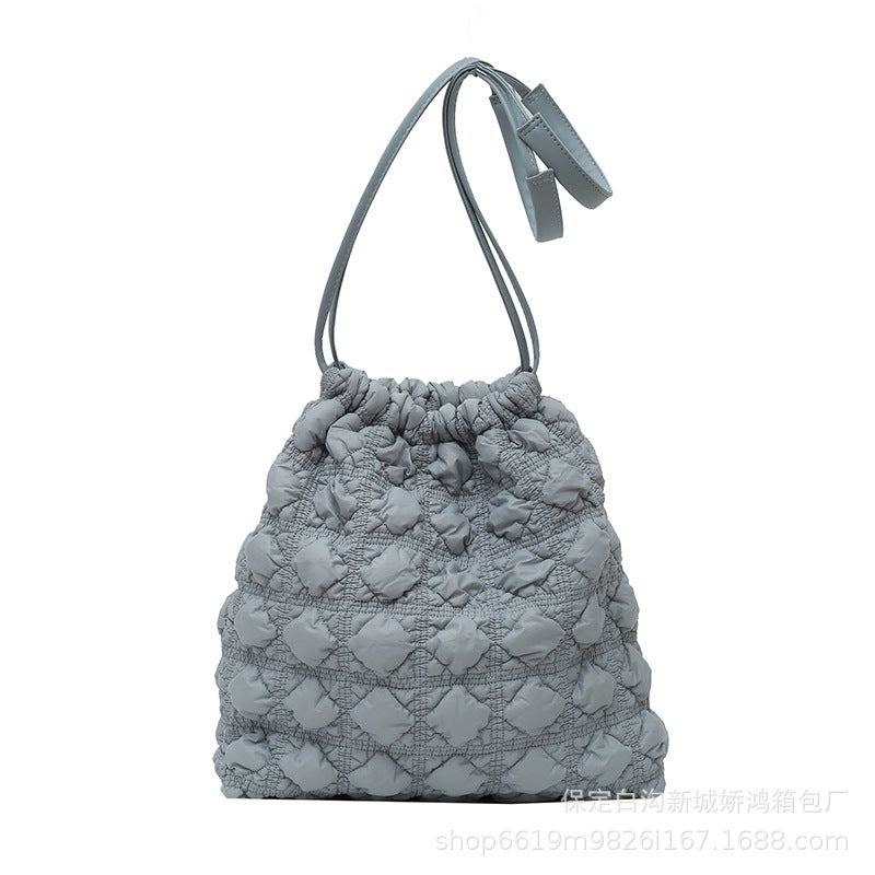 South Korea New Rhombus Bucket Bag 2023 Fashion Pleated Cloud Bag Down Shoulder Crossbody Shopping Big Bag - Image 1