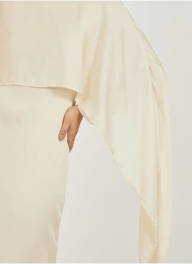 Styli Plain Cape Sleeve Style Shift Maxi Dress