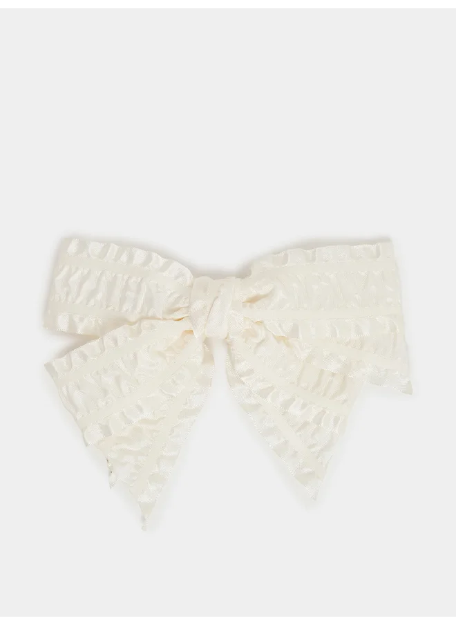 Styli Styli Textured Ribbon Hair Clip