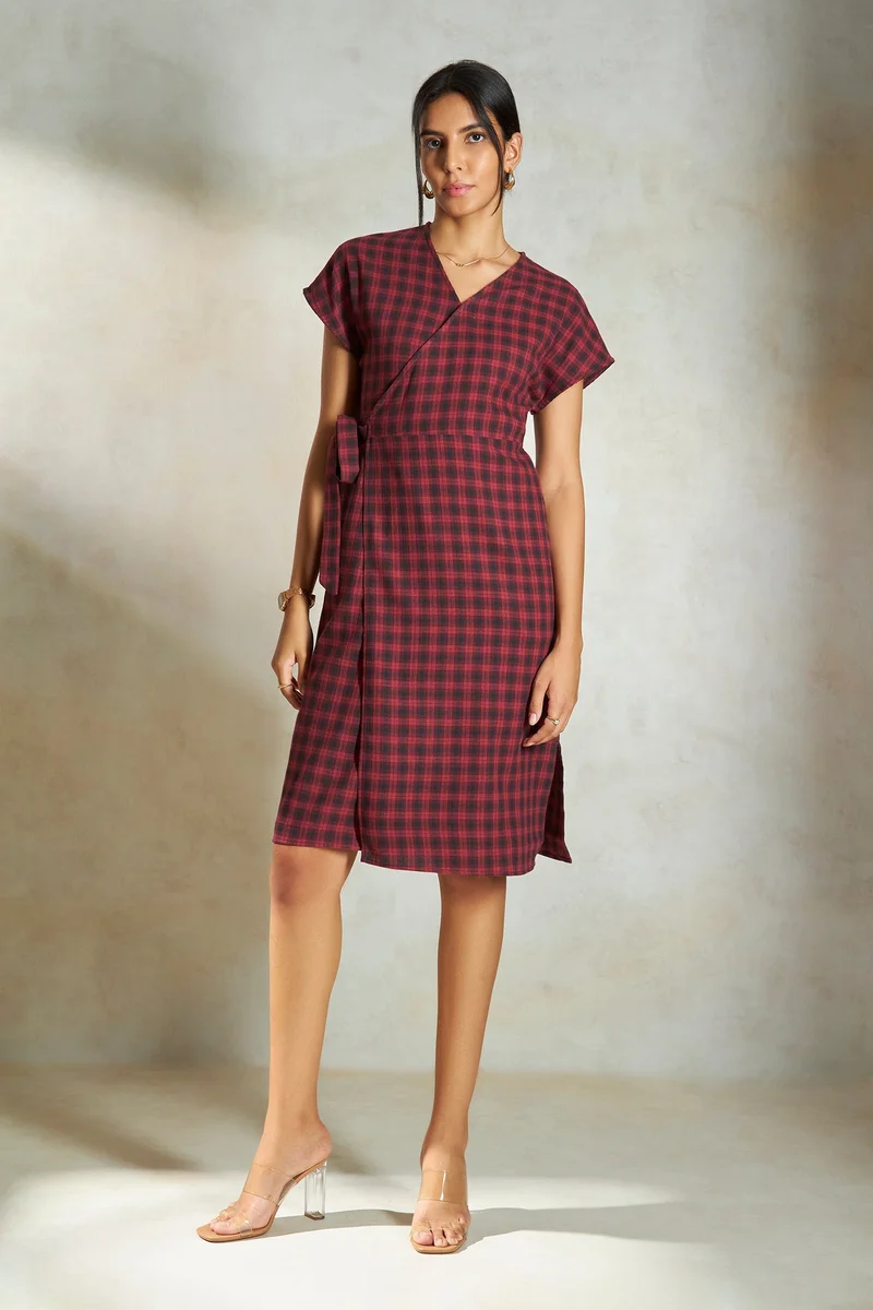 فيرجيو Checks Cotton Red Checked Wrap Midi Dress for Women