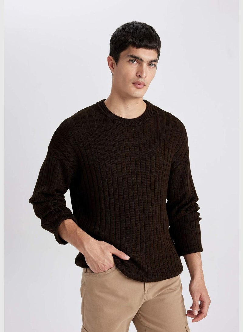 DeFacto سويت شيرت محبوك بياقة دائرية مريحة - Image 1