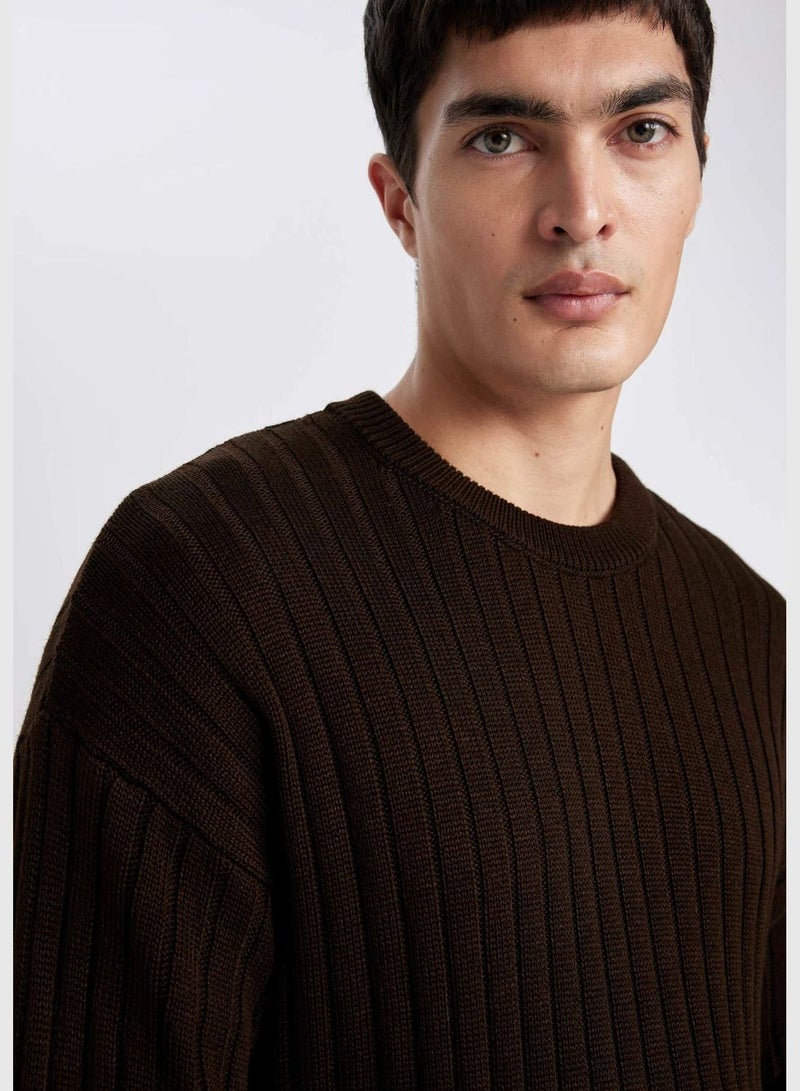 DeFacto سويت شيرت محبوك بياقة دائرية مريحة - Image 4