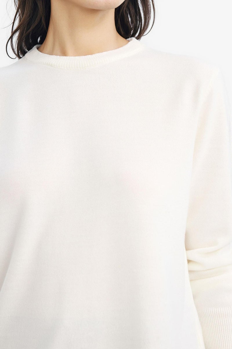 ديفاكتو بلوفر تريكو قصة مريحة برقبة دائرية - Image 5