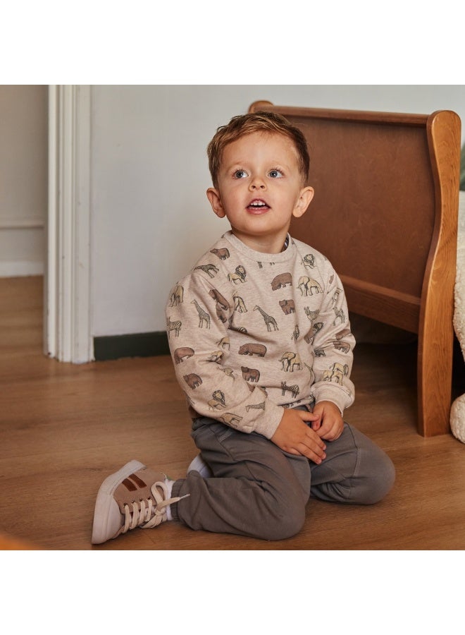 Dirkje boys' loose fit grey jogging bottoms with side seams - Image 3