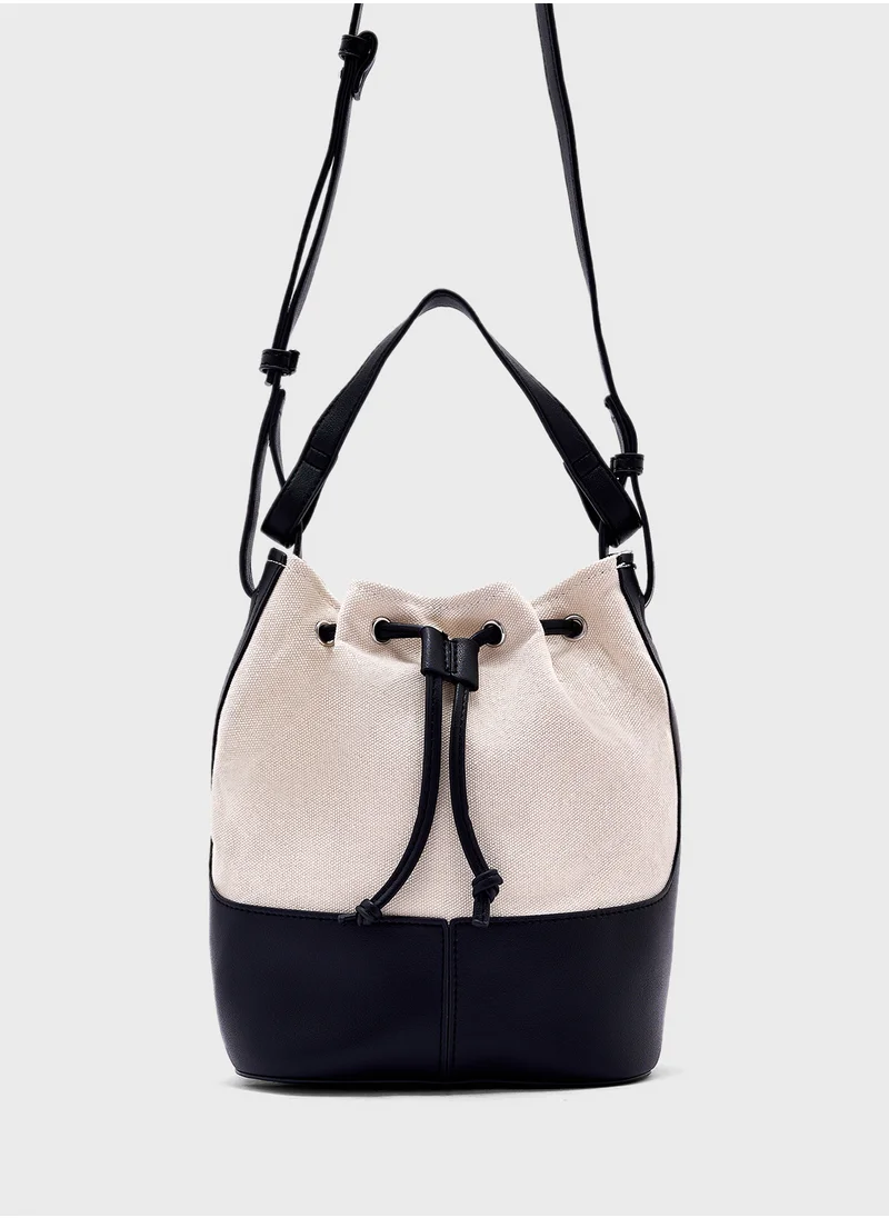 ايلا Drawstring Bucket Bag