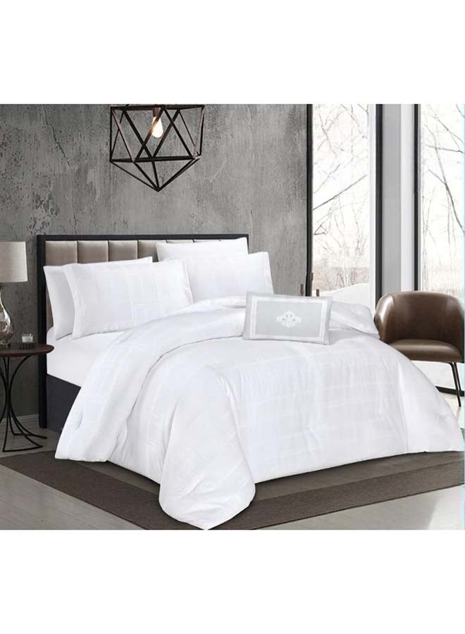 Hours Comforter Set  With An Elegant Pattern, 7 Pieces, King Size 220 x 240 cm  - Image 1