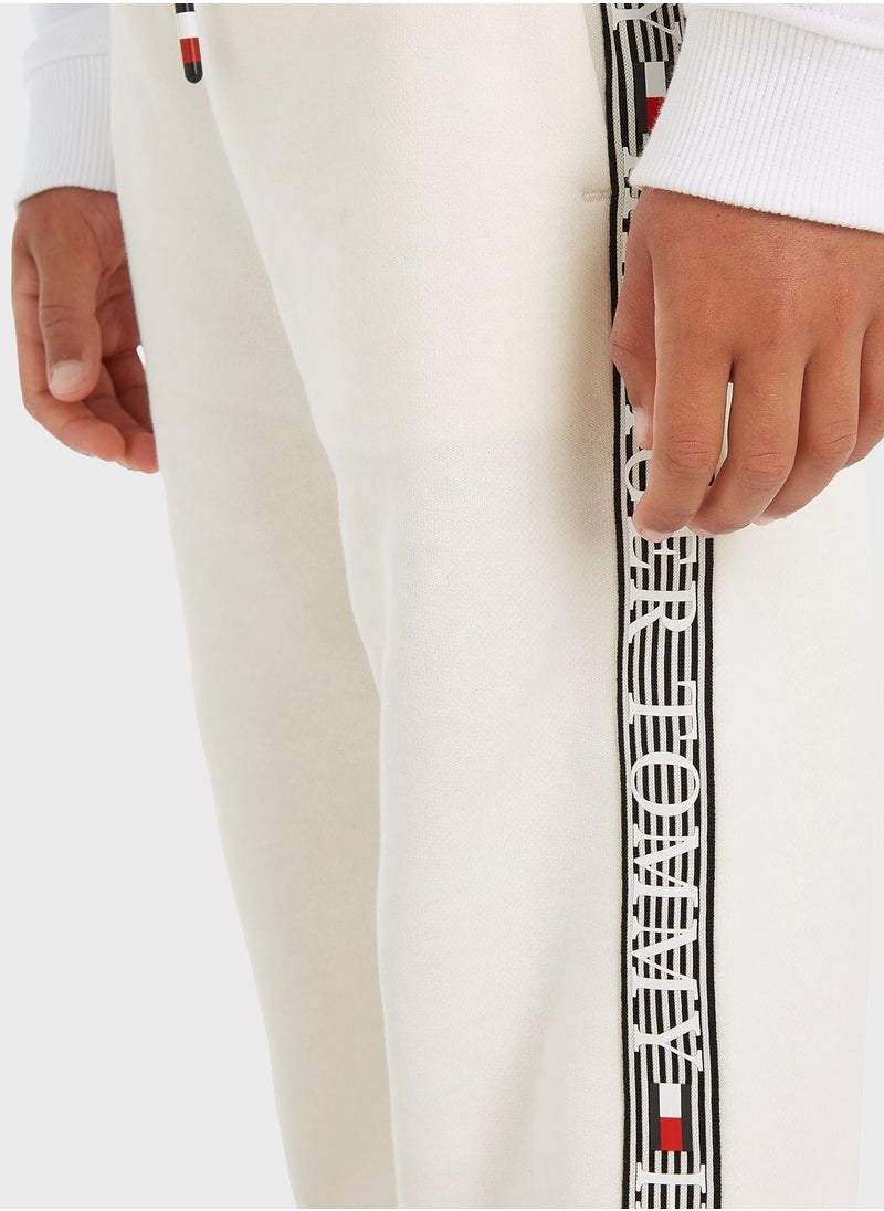 TOMMY HILFIGER - Youth Essential Sweatpants - Image 1