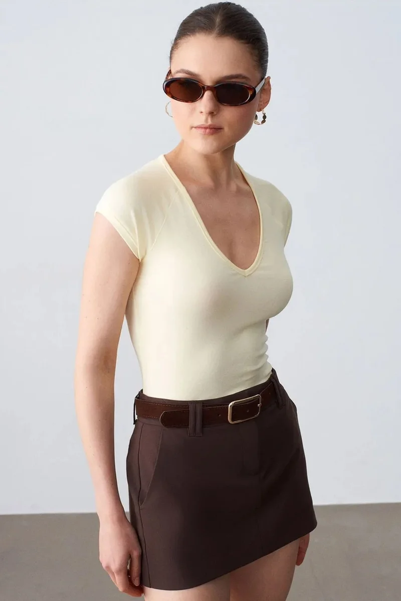 Dilvin Coffee Brown DILVIN High-Waist A-Line Mini Skirt With Belt for Women | Best Price UAE