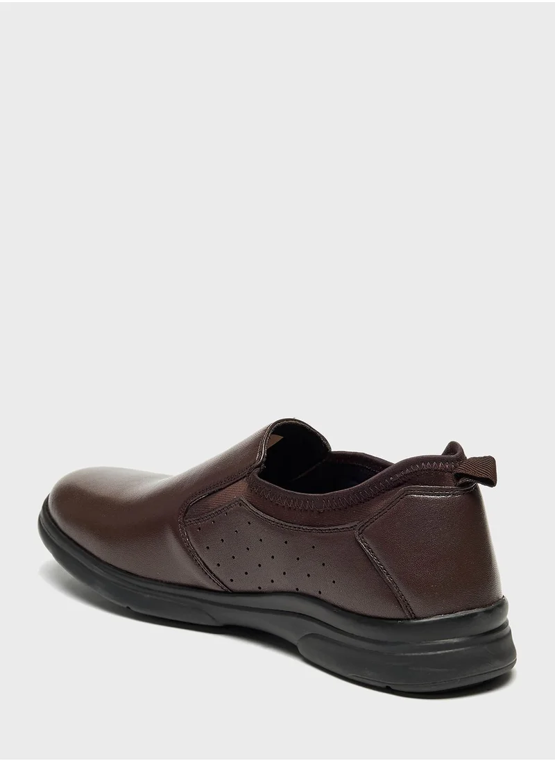 ال بي ال من شو اكسبرس Casual Slip Ons Shoes
