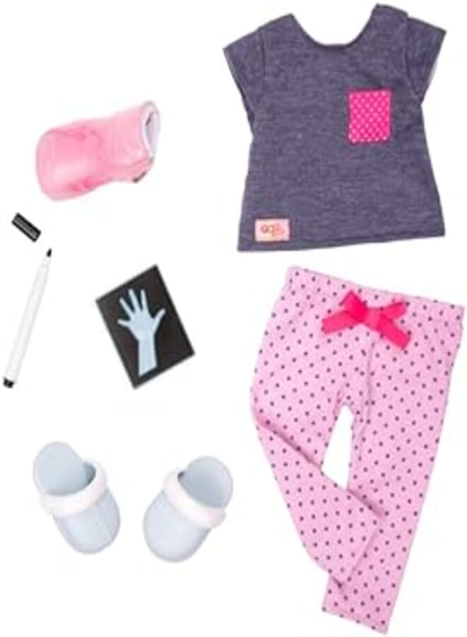 Our Generation PAJAMA OUTFIT W/ARM CAST