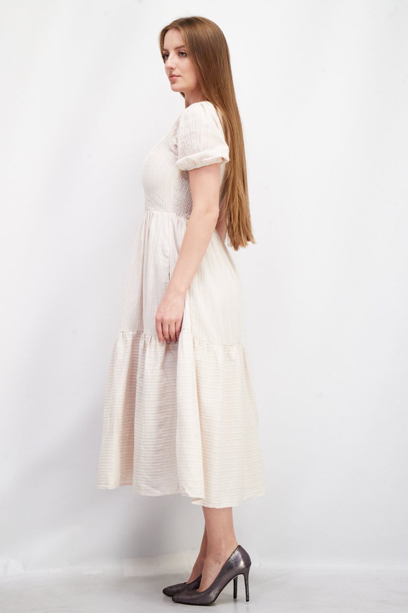 Lost + Wander فستان كاجوال متوسط المدى بتصميم محكم للنساء، بيج - Image 2