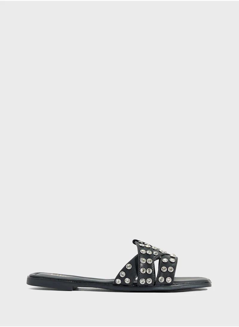 ايلا Studded Flat Sandal