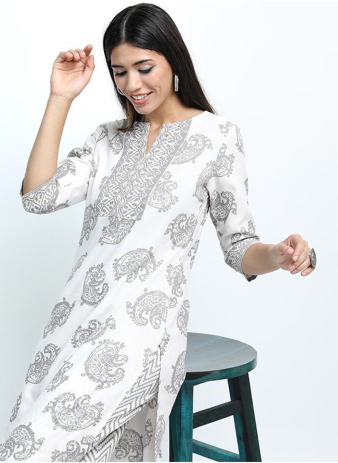 Vishudh Paisley Print Kurta & Palazzos Set by Styli  - Image 4