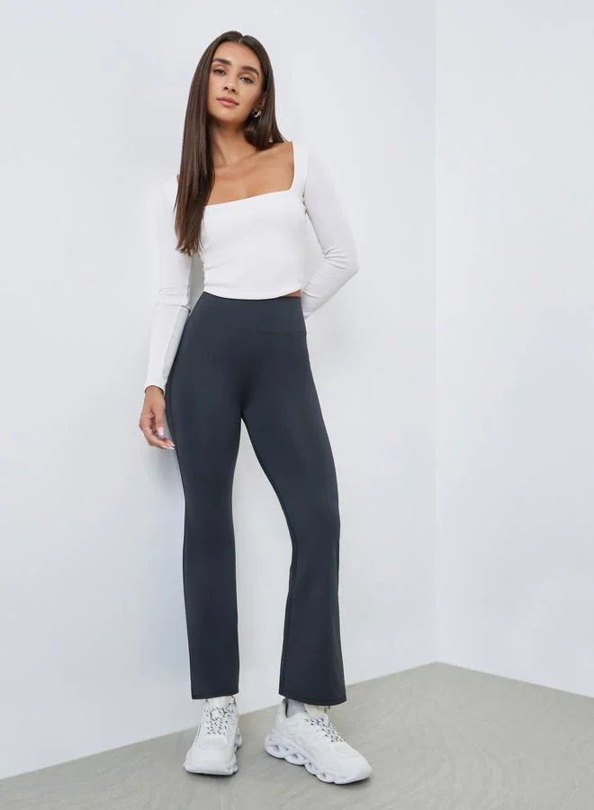 ستايلي ليقنز سادة بقصة أرجل واسعة