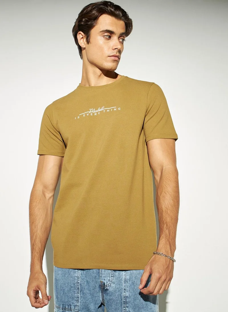 Iconic Iconic Typography Print Crew Neck Pique T-shirt with Short Sleeves