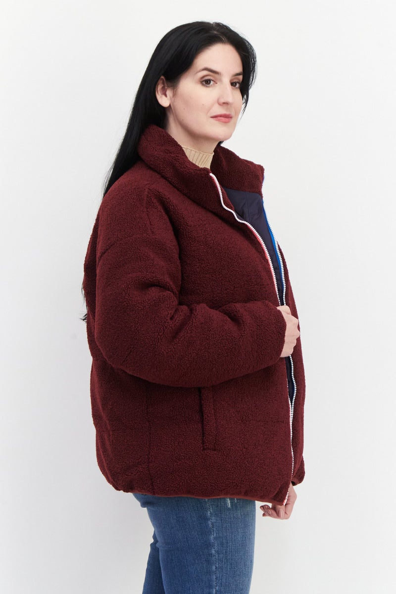 Fourlaps جاكيت شيربا قابل للعكس بشعار العلامة التجارية للنساء، مارون - Image 4