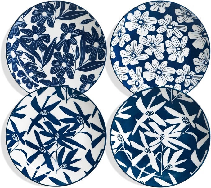 DINNER PLATES SET OF 4 105 INCH PORCELAIN PLATE BLUE AND WHITE SALAD DESSERT PLATES MICROWAVE DISHWASHER SAFE SCRATCH RESISTANT LARGE SERVING DISH PLATE