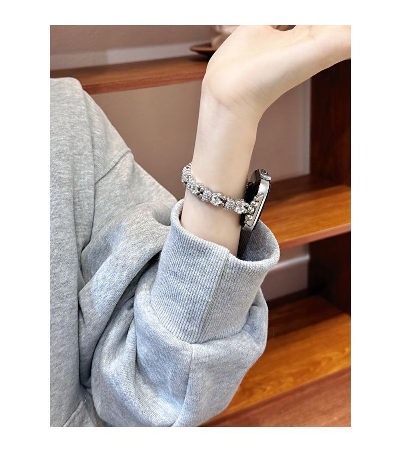 Elegant Style Metal Heart Diamond Accents High End Feel Silvery 18mm - Image 1