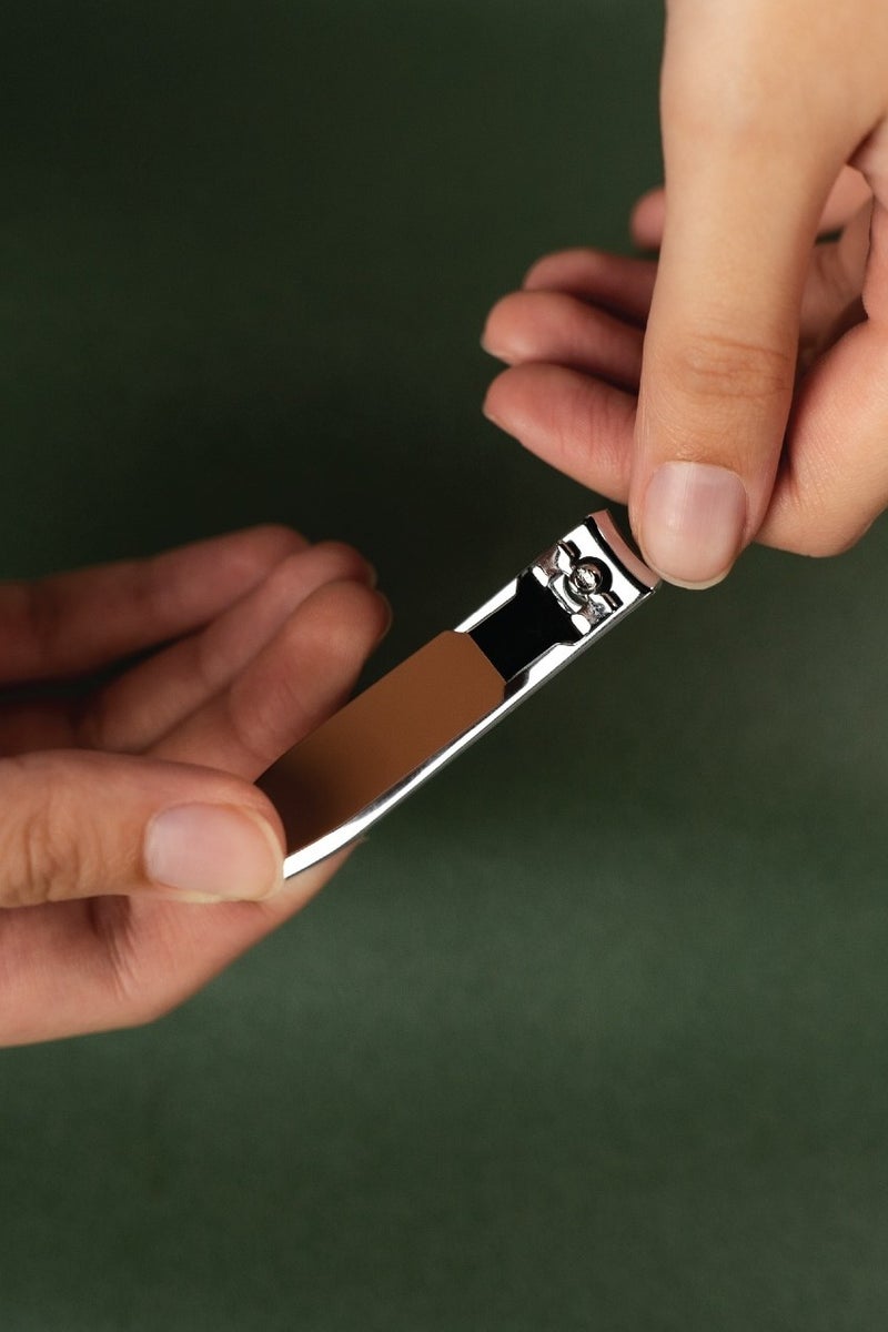 GREEN LION 7 in 1 Manicure Kit with Stainless Steel Material / Nail Clipper / Nail Cleaner / Compact & Travel-Friendly Case / large nail clipper / small nail clipper / cuticle pusher / nail scissors / nail cleaner / tweezers / ear pick - Brown - Image 2