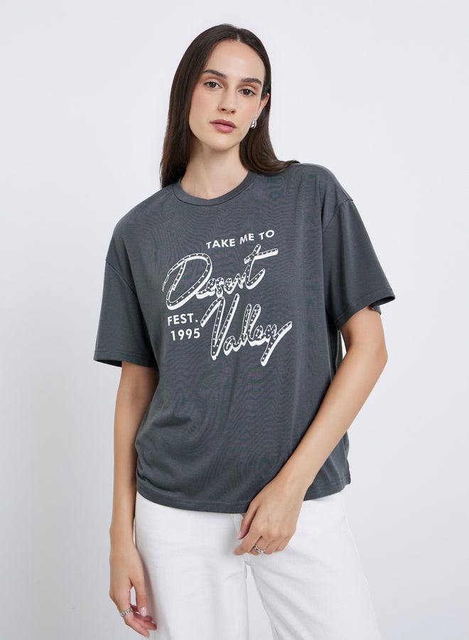 ستايلي تيشيرت نسائي كبير بطبعة جرافيك بالفحم - Image 3