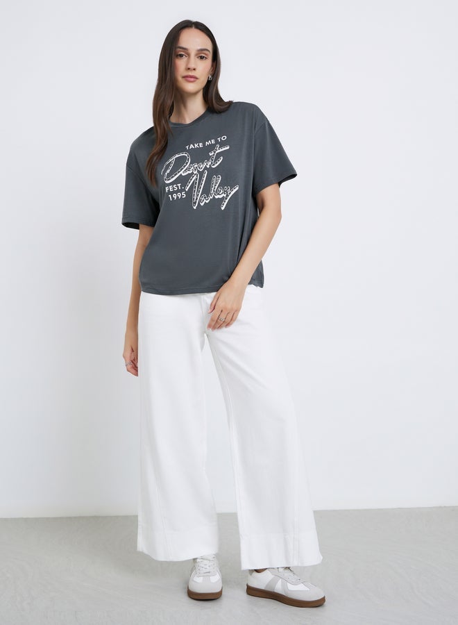 ستايلي تيشيرت نسائي كبير بطبعة جرافيك بالفحم - Image 2