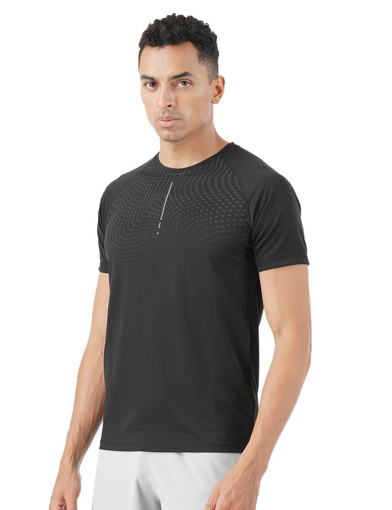 pump'd قميص أثليجر الأنيق للرجال للنادي الرياضي - تقنية جافة، مضاد للروائح، خفيف الوزن، لحامات ناعمة، حماية من الأشعة فوق البنفسجية - Image 3
