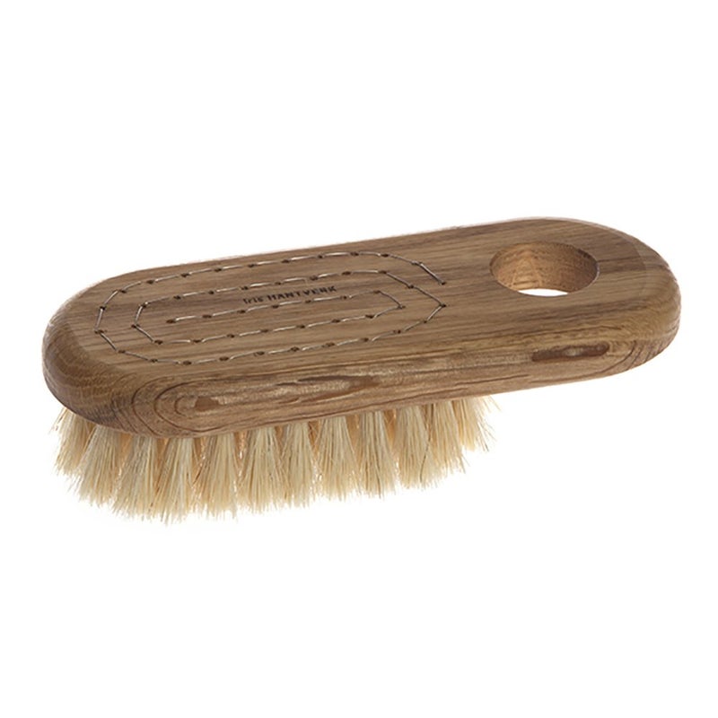 Iris Hantverk Lovisa Oak and HorsehairTampico Bath Brush