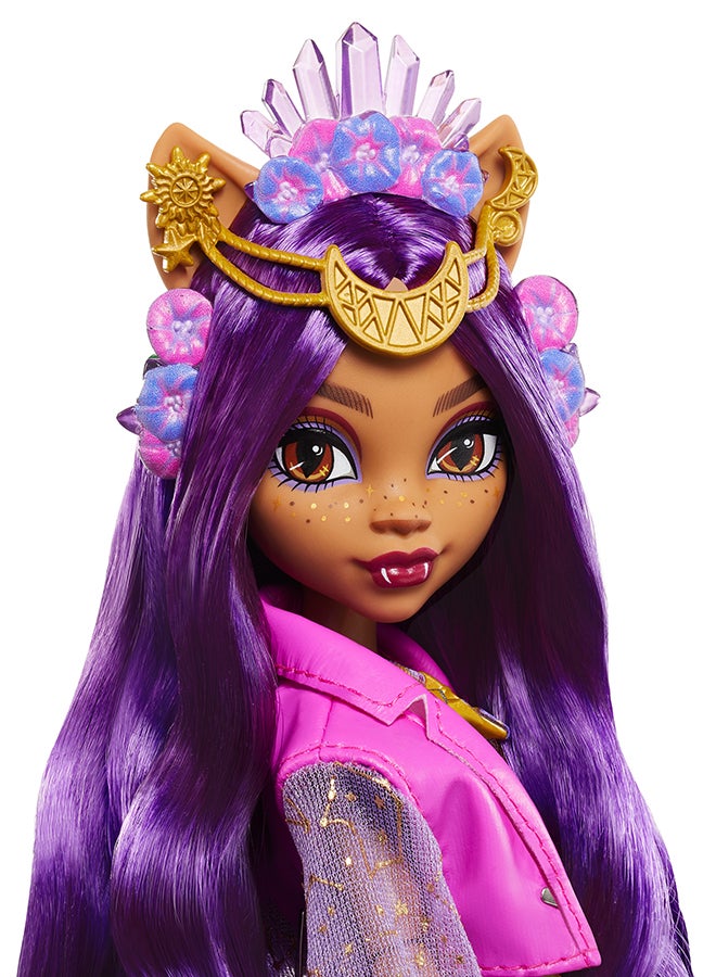 MONSTER HIGH Monster Fest Doll, Clawdeen Wolf with Glam Outfit & Festival Themed Accessories like Snacks, Band Poster, Statement Bag & More - Image 3