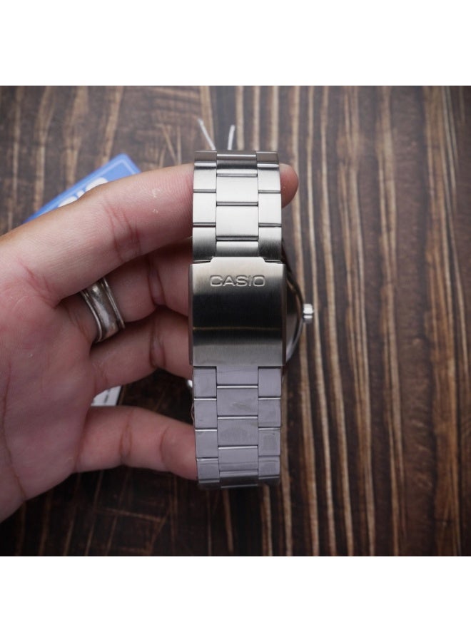 كاسيو ساعة كاسيو رجالية ستانلس ستيل MTP-VD03D-3A2UDF – ميناء أخضر بتصميم نحيف مع عرض للتاريخ ومقاومة للماء - Image 3