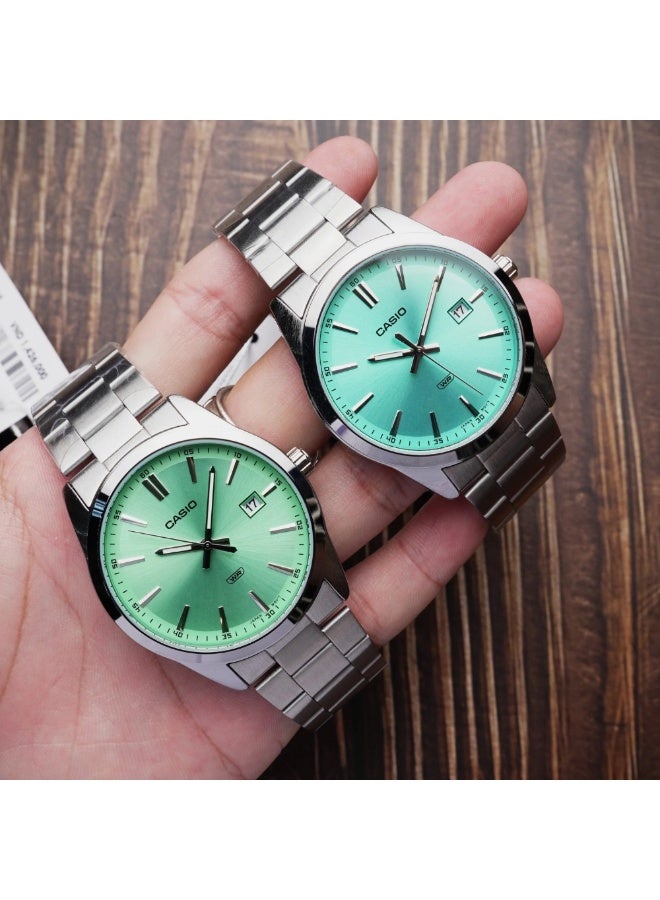 كاسيو ساعة كاسيو رجالية ستانلس ستيل MTP-VD03D-3A2UDF – ميناء أخضر بتصميم نحيف مع عرض للتاريخ ومقاومة للماء - Image 5