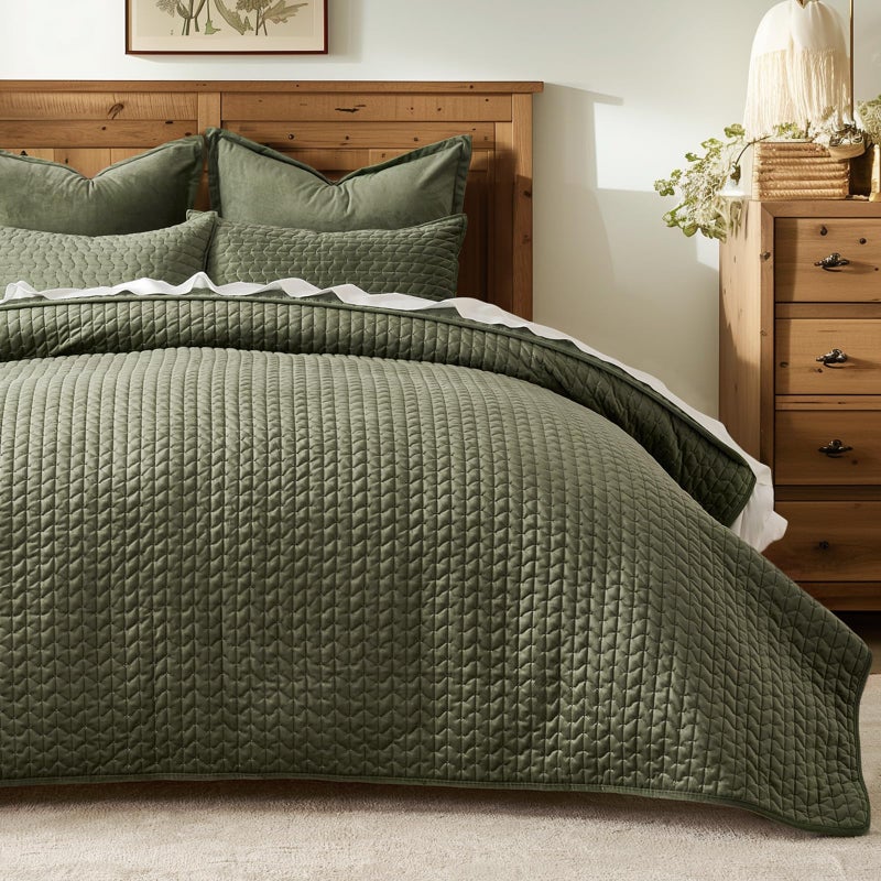 EverGrace Luxury Velvet Quilt Set King Size 3 Piece, Soft Cross-Stitch Velvet Comforter Set with Pillow Shams, Lightweight Coverlet Bedspread Bedding Set for All Seasons, Moss Green - Image 1