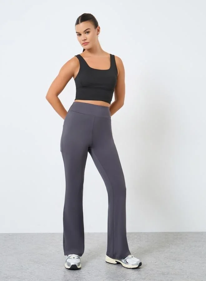 ستايلي اكتيف حمالة صدر رياضية بقصة غير متماثلة وحزام عريض