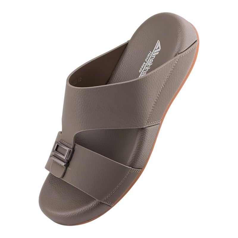 إيت صندل عربي يدوي الصنع للرجال من AET | شبشب رجالي خارجي | شبشب مفتوح من الأمام للاستخدام اليومي | جلد عربي أصلي مع ابزيم| تصميم عربي جديد | نعل داخلي مطابق للون| مريح وخفيف الوزن - Image 3