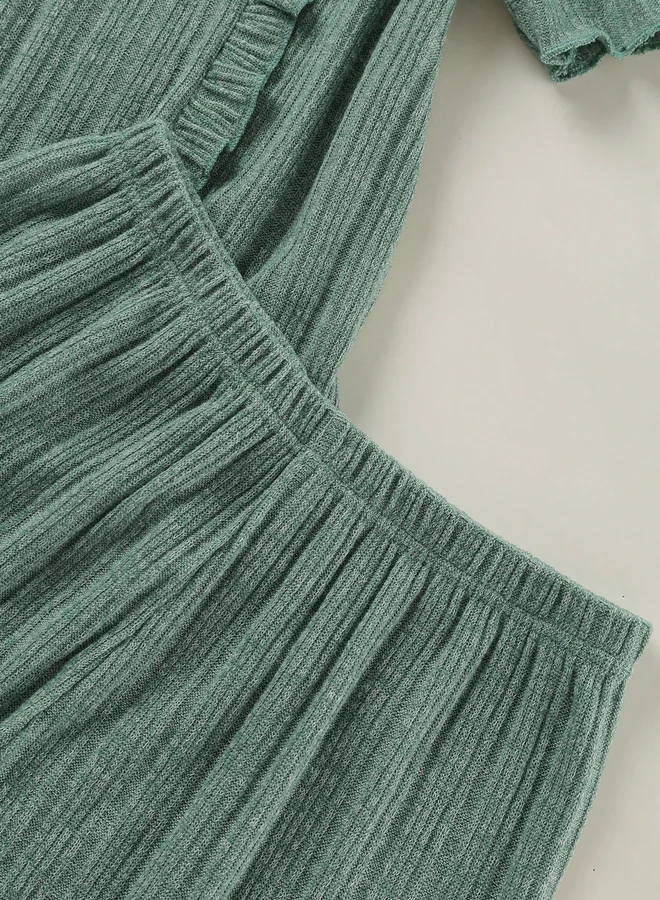 تايك تو طقم بيجاما من شورت وبلوزة محبوكة بتفاصيل بارزة الملمس