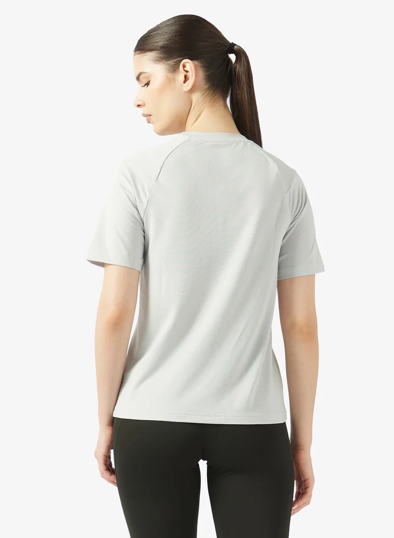 ريبوك تيشيرت رياضي للجري من ريبوك لاب