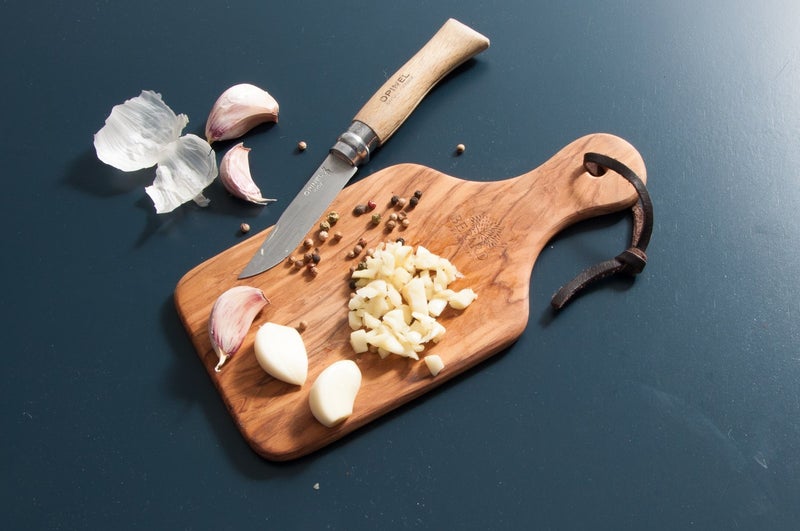 Berard 54070 French Olive-Wood 8-Inch Handcrafted Cutting Board with Handle - Image 3