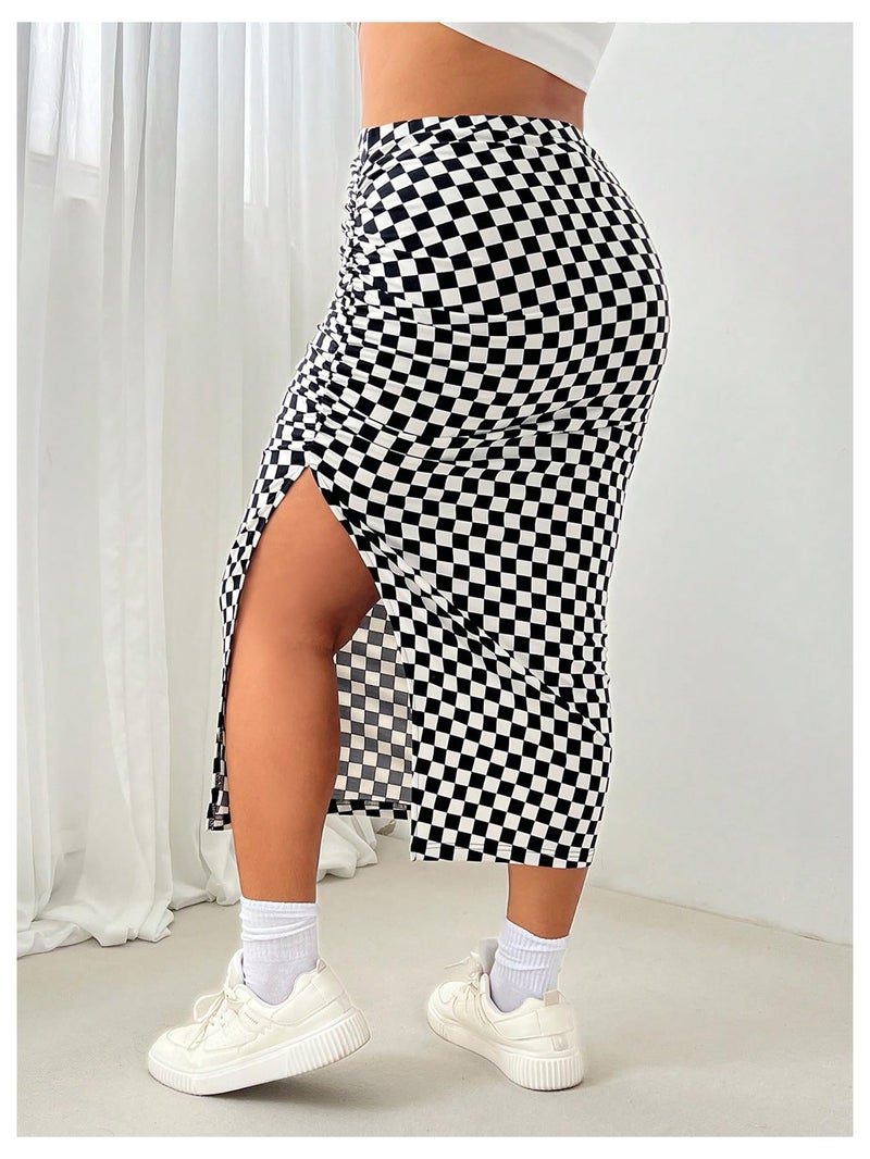 WDIRARA Women's Plus Size Checkered Ruched Midi Skirt High Waist Split Thigh Pencil Skirts Black and White XX-Large Plus - Image 2