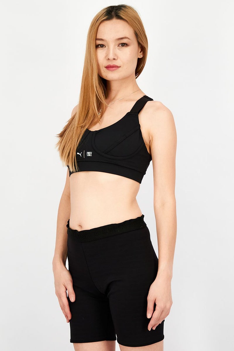 PUMA حمالة صدر تدريب مبطنة بطباعة جرافيك رياضية للنساء، سوداء - Image 4