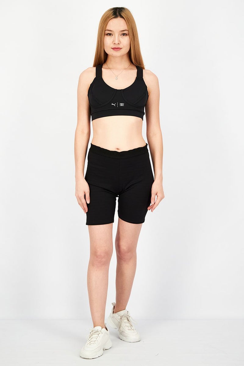 PUMA حمالة صدر تدريب مبطنة بطباعة جرافيك رياضية للنساء، سوداء - Image 2