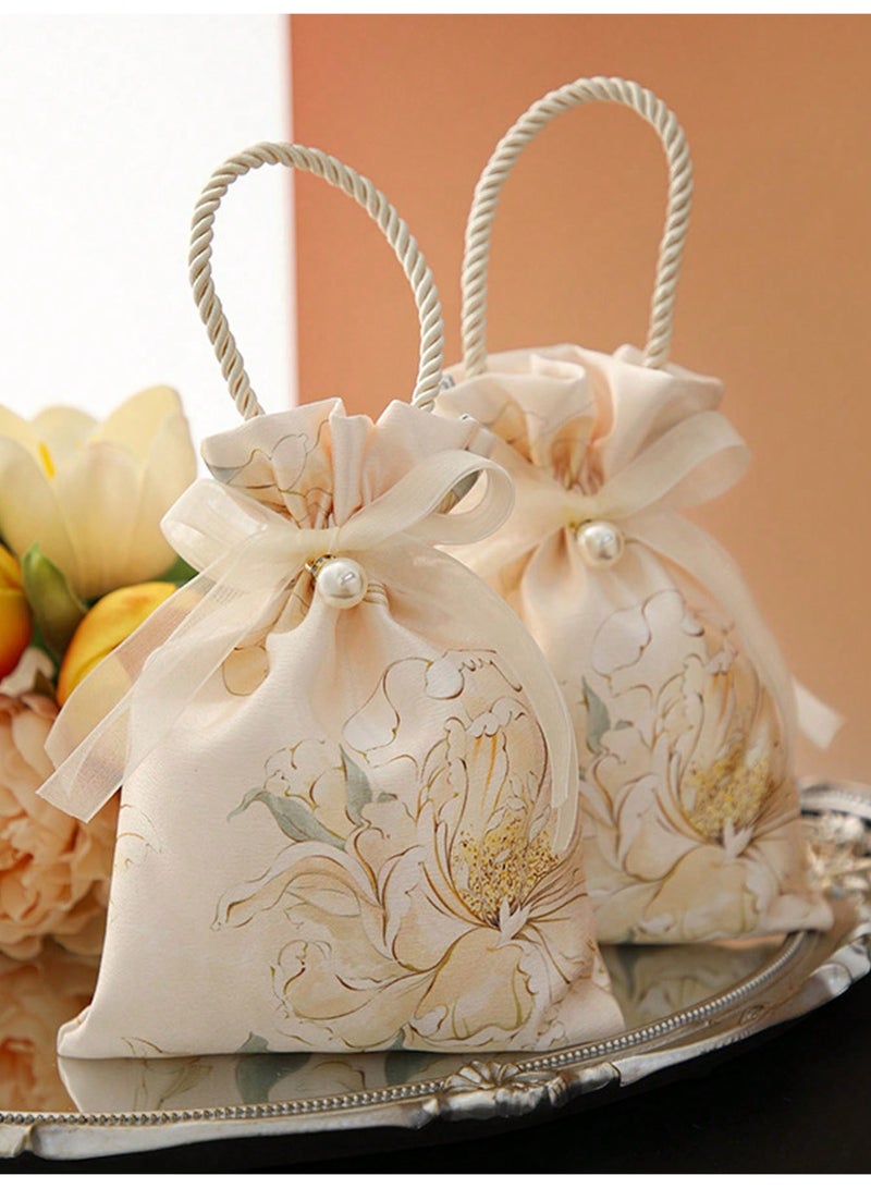 ٥ قطع من أكياس الحلوى الزهرية الفاخرة بسحب خيطي – قماش بوليستر ملون ومتين مع زينة لؤلؤ وشريط، أكياس صغيرة أنيقة لحفلات الزفاف، استحمام الأطفال، أعياد الميلاد، احتفالات الربيع والصيف، عيد الحب وعيد الأم – أكياس هدايا عملية وقابلة لإعادة الاستخدام للشوكولاتة، المجوهرات، الحلويات والتوزيعات - Image 2