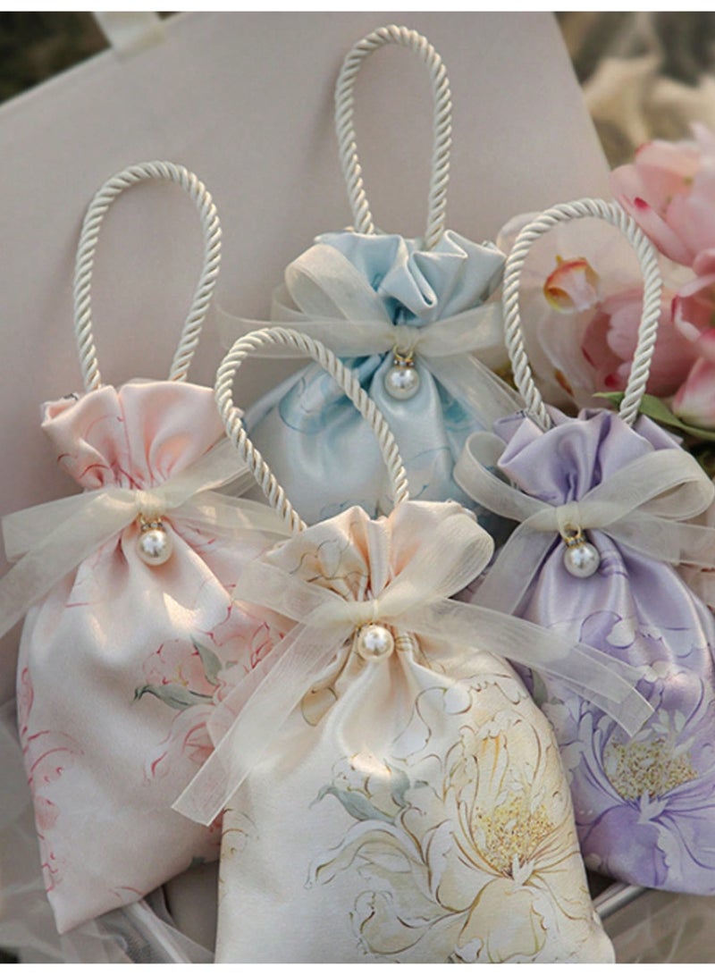٥ قطع من أكياس الحلوى الزهرية الفاخرة بسحب خيطي – قماش بوليستر ملون ومتين مع زينة لؤلؤ وشريط، أكياس صغيرة أنيقة لحفلات الزفاف، استحمام الأطفال، أعياد الميلاد، احتفالات الربيع والصيف، عيد الحب وعيد الأم – أكياس هدايا عملية وقابلة لإعادة الاستخدام للشوكولاتة، المجوهرات، الحلويات والتوزيعات - Image 1