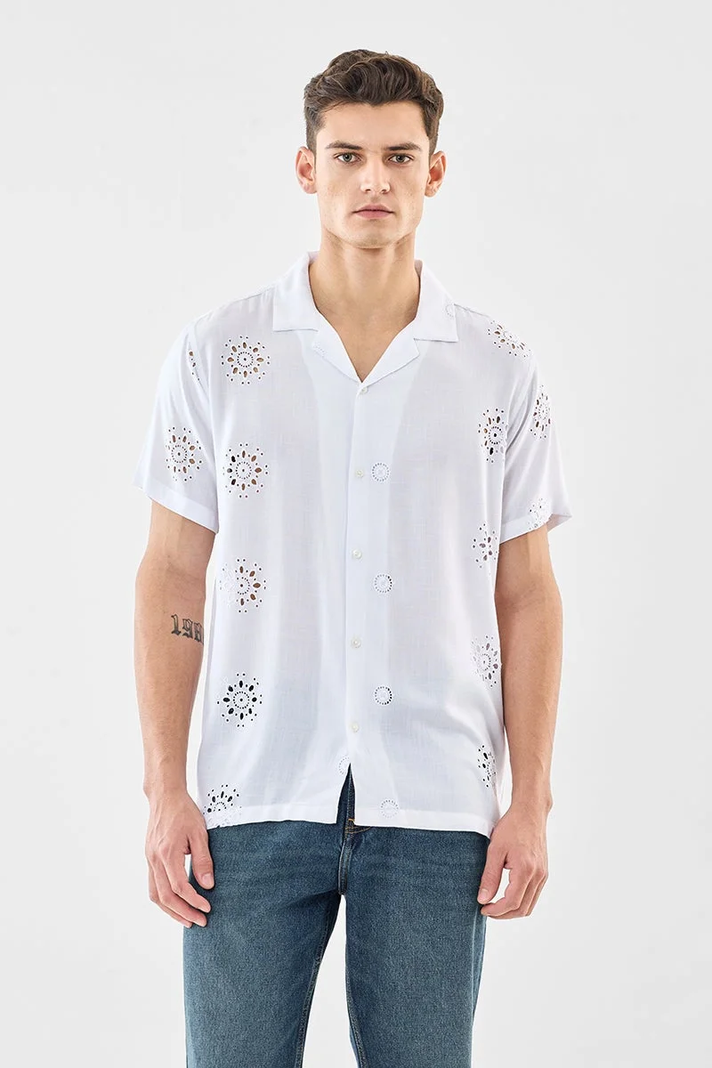 سنيتش White Embroidered Half Sleeve Boxy Shirt