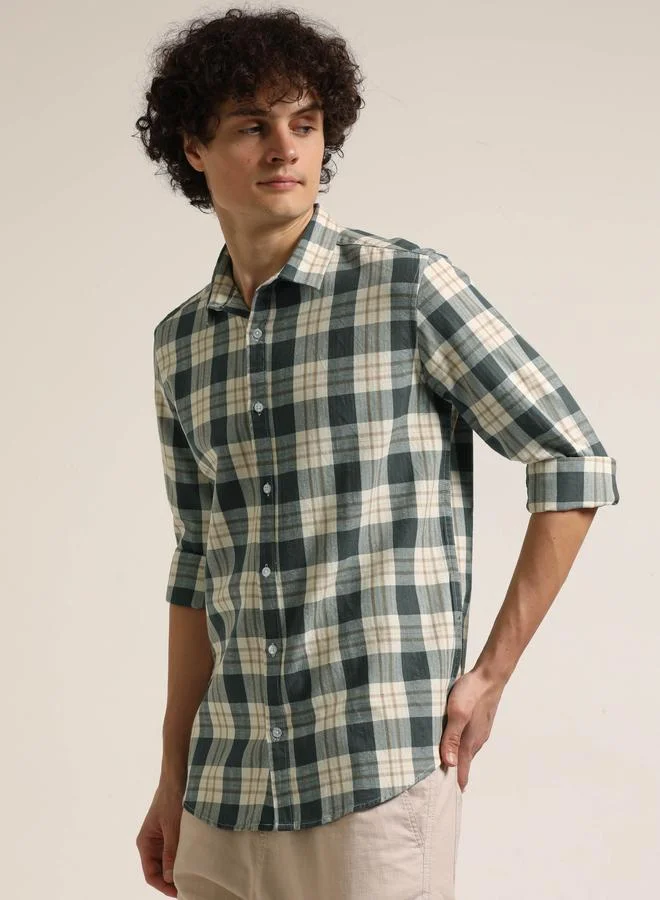 بوشيرت قميص مطبع بنمط مربعات وياقة سبريد