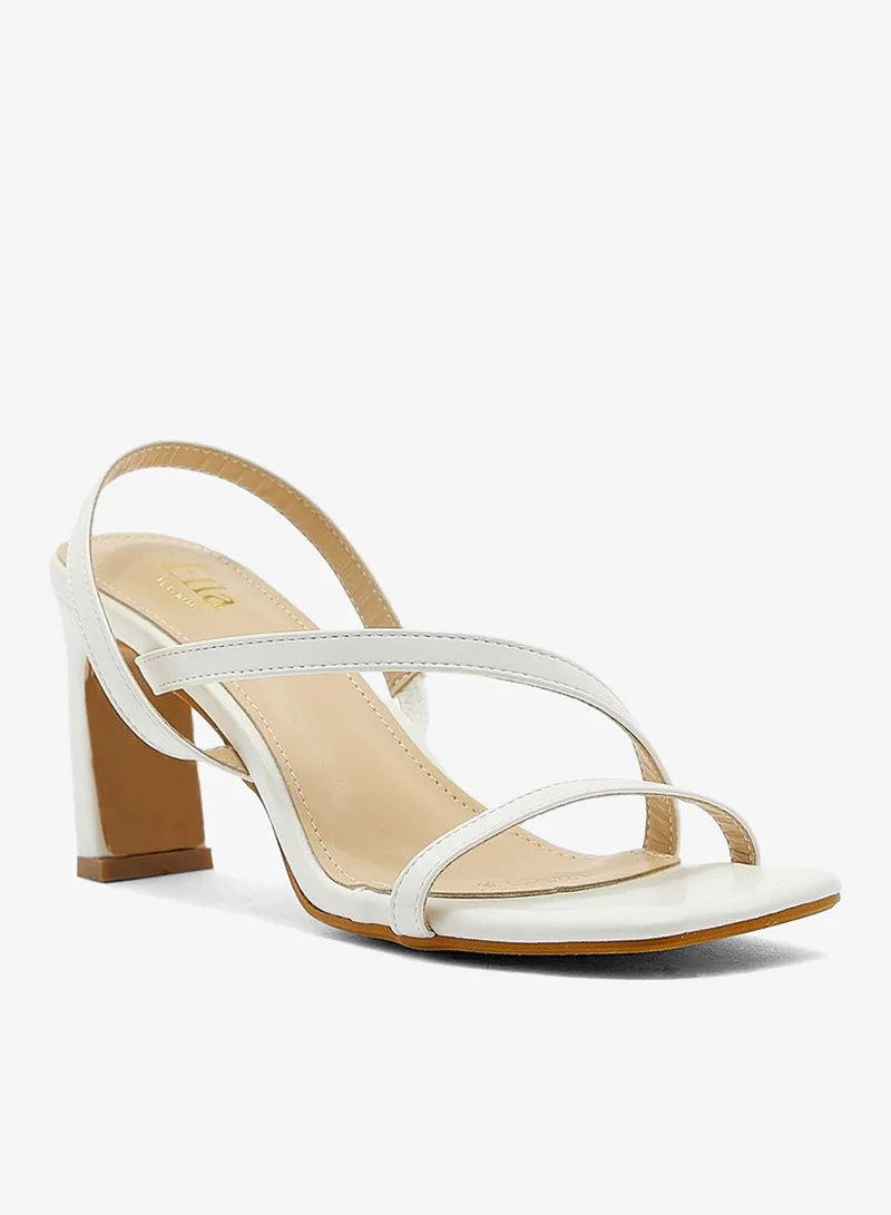 ايلا صندل بأصابع مربعة ونمط سيور