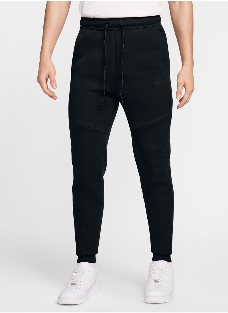 Tech Fleece Joggers - pzsku/Z56280F47985C8BD29F72Z/45/_/1728387914/d161ab54-39ea-4a6f-9a3b-c8efc1febc7a